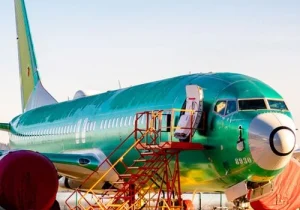 Centenas de aviões da Boeing enfrentam manutenção